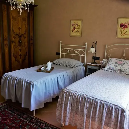 Ca' Rocca Bed & Breakfast Camerana
